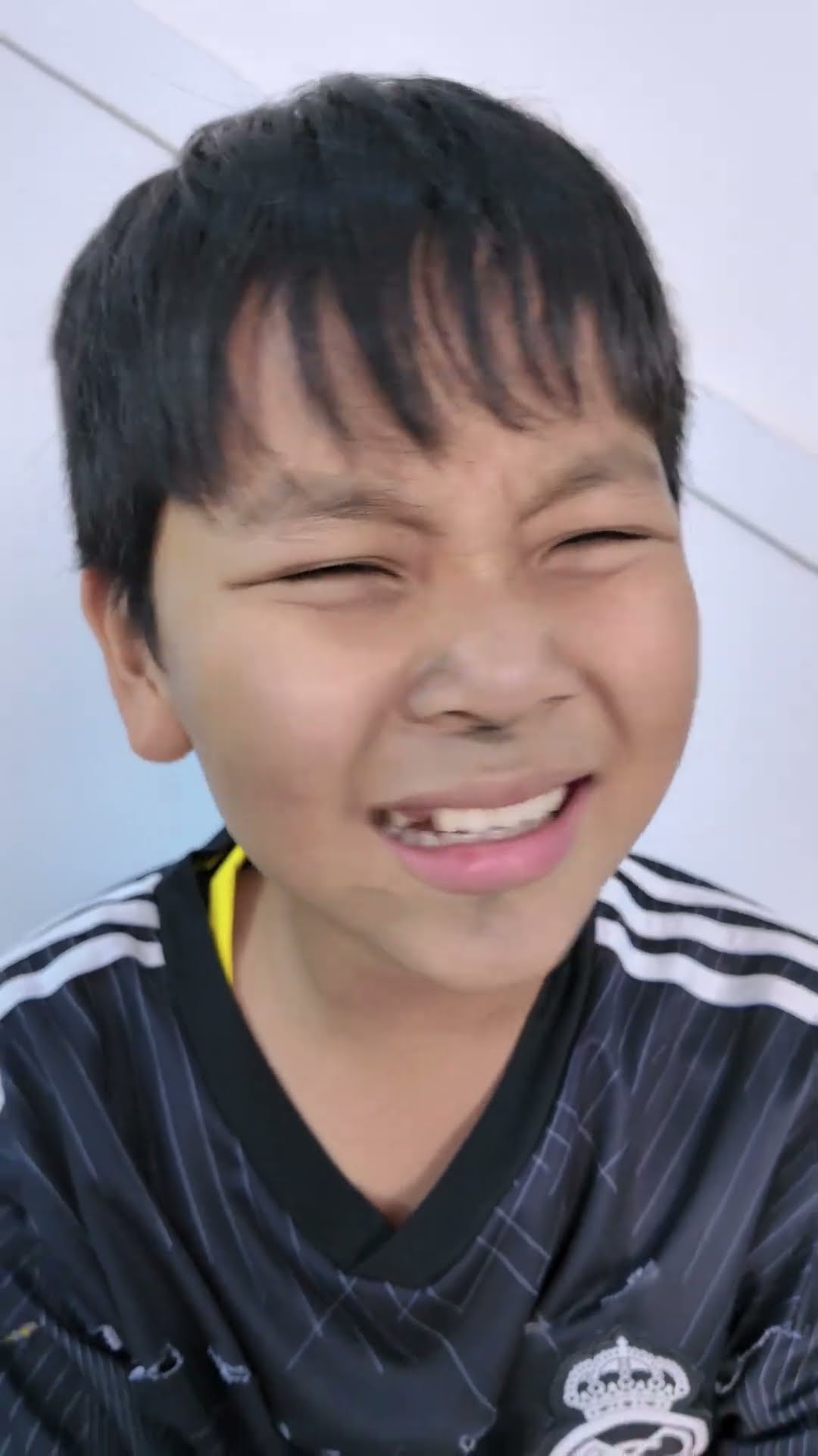 ACC - Cô bé đã hiểu lầm cậu bé nghèo ll The girl misunderstood the poor boy.#funny #trending