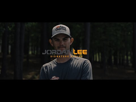 Meet the Moment with JLEE
