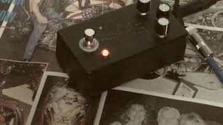 Miniatura de "Occult Effects 1692 v2 distortion pedal demo"