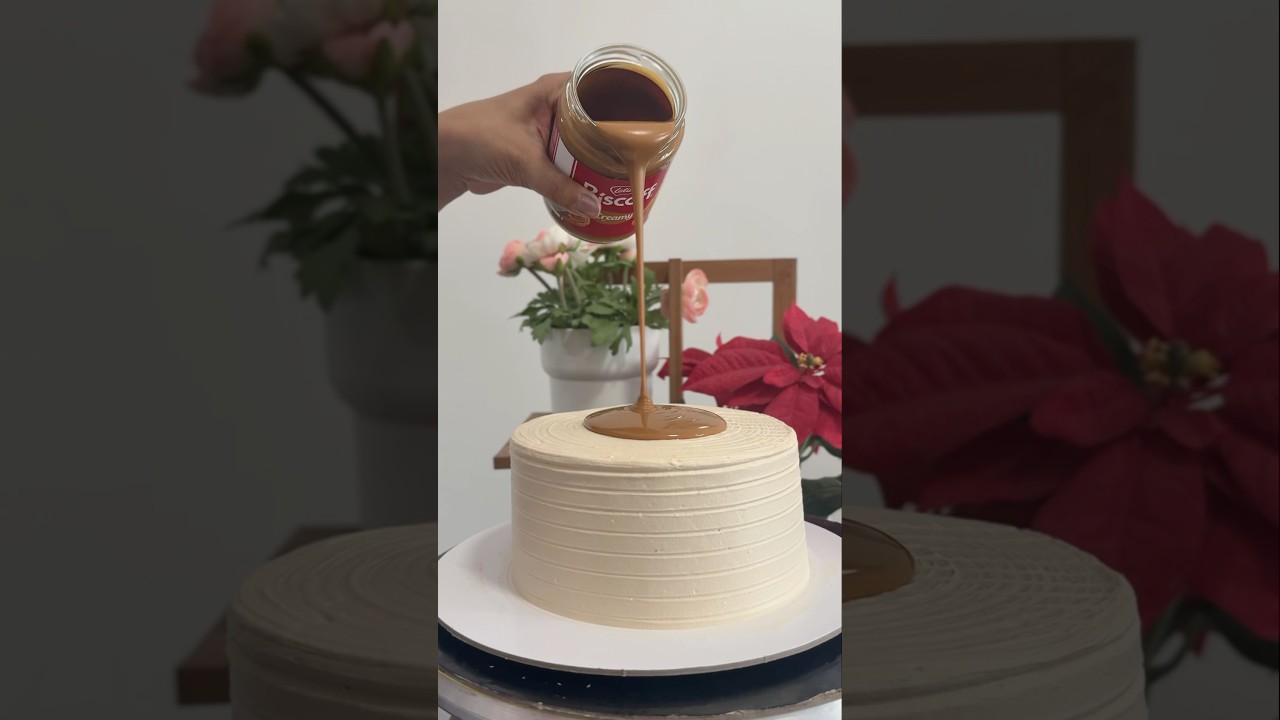 Lotus Biscoff Elegance – Simple Yet Stunning Cake Design ✨🍰