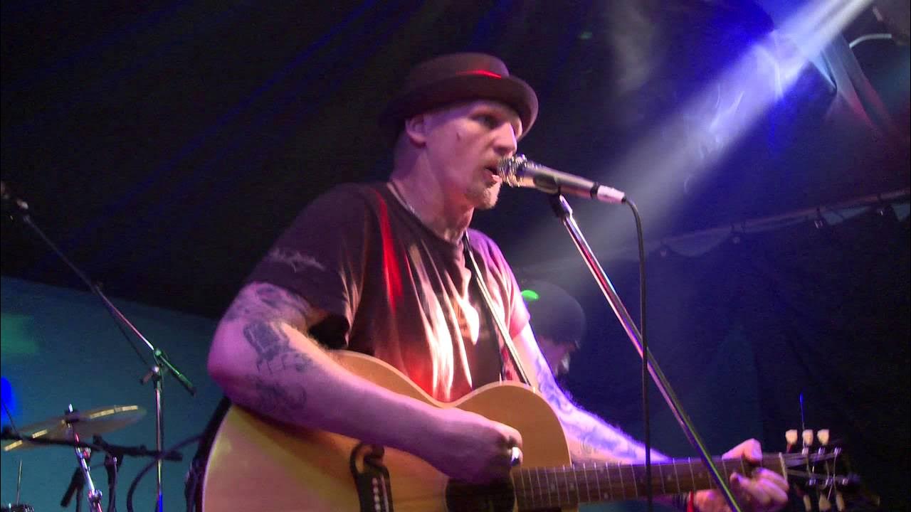 Jimmy Cornett and The Deadmen - Rollin 81 (live, HD) Jimmy Cornett and The Deadmen - Rollin 81 (live, HD)