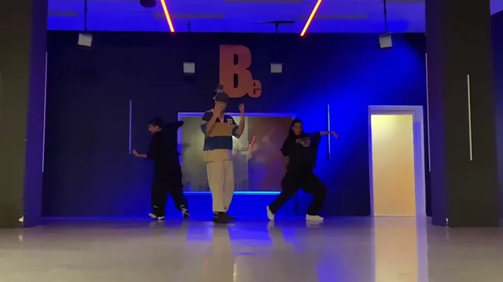 Joyce Wrice - Blurred Lines | Bestreet | Mor Marcus