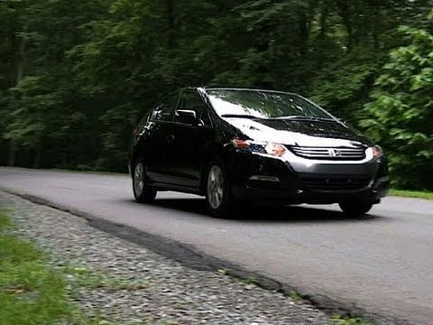 roadfly.com---2010-honda-insight-hybrid-car-review