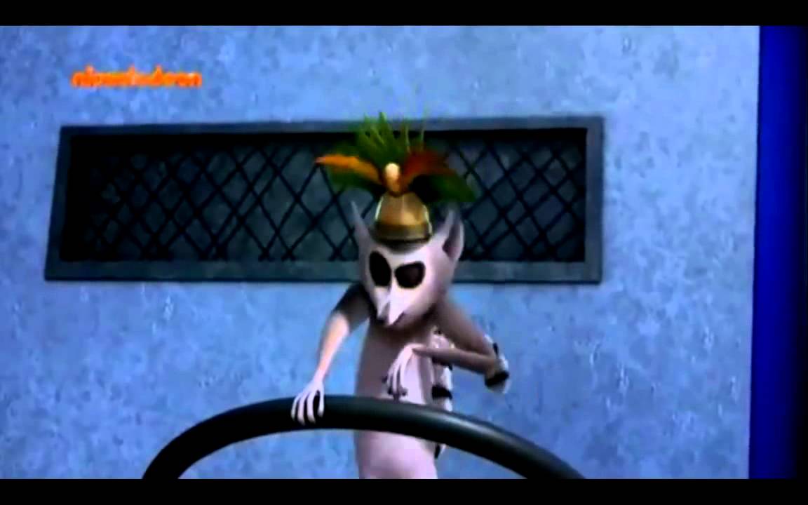 Madagaskar Król julian śpiewa i prowadzi samochód. YouTube