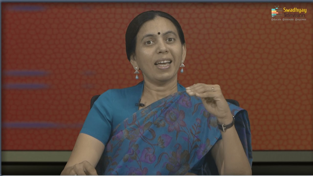 01 Communication skills in English  Characteristics of Communication Dr. 