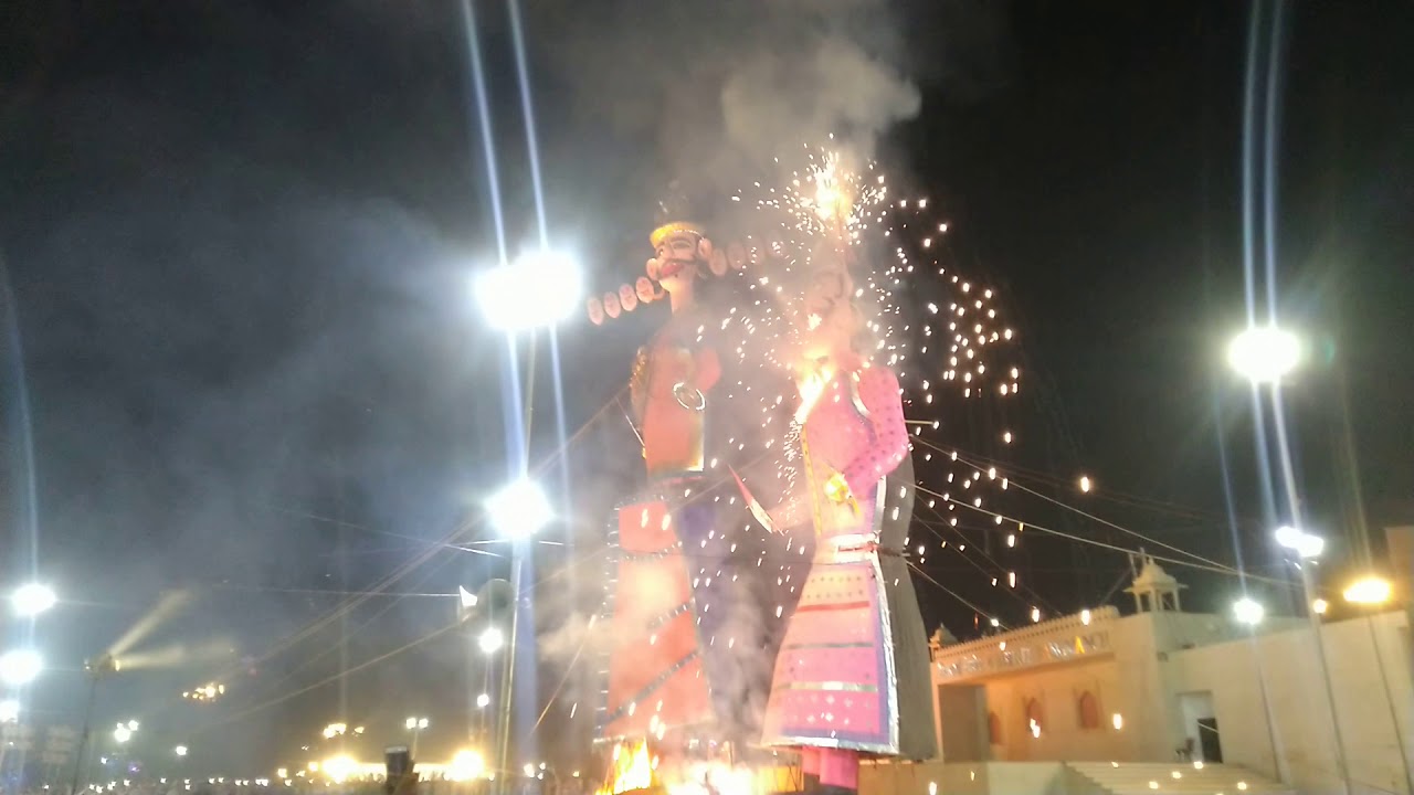 Ravan dahan || 101 feet ravan 😮😮 | kota dusshera mela || rajasthan festival | Explore With Shubham