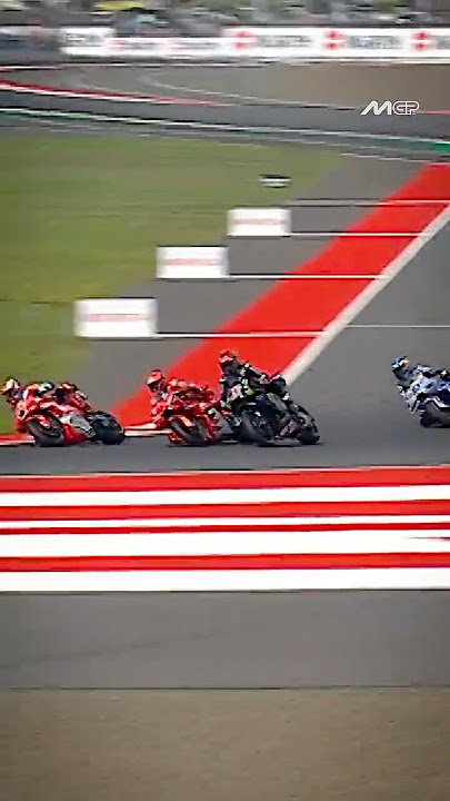 Marc Marquez serves a Long Lap penalty after a clash with Rins 💥