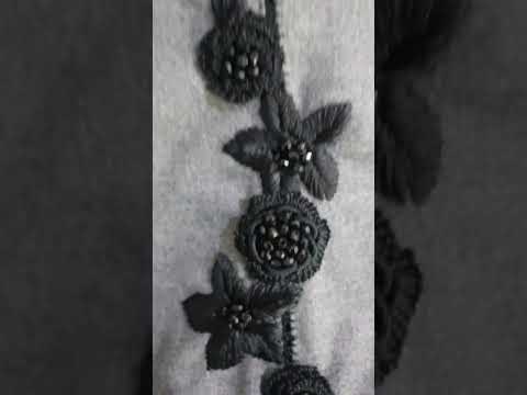 جلابة رائعة بالطرز البرازيلي والزمرد