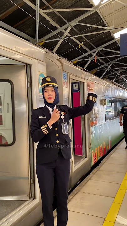 Semboyan 41 Kondektris Kereta Api