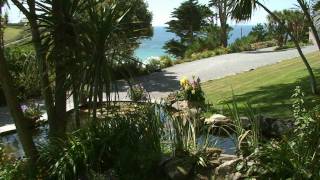 Cornish Cottages, Chocolate Box, Poldhu Cove - 5 star self catering