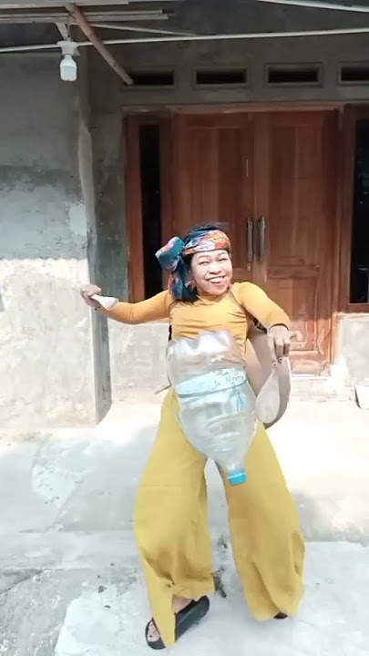 bahagianya ceuromlh walupun dodolnya nempel seuprit🤣 #fyf #pidiolucu #funny #hiburansegar
