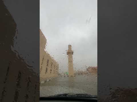 أذان العصر جامع اللحيدان في رفحاء مع الأمطار