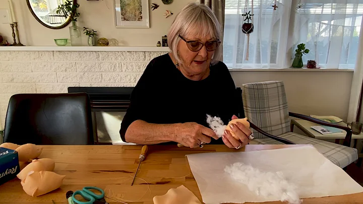 How to sculpt a dolls head from a Jill Maas 'Sligh...