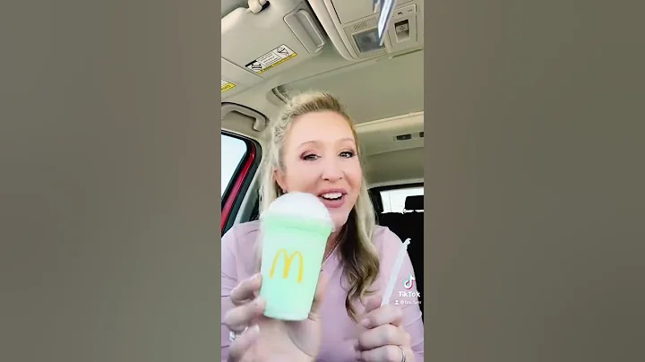 TRYING THE NEW SHAMROCK ☘️ MILKSHAKE FROM McDONALD’S