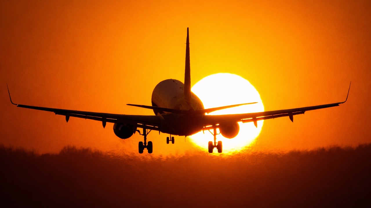Epic Aircraft Landings with Tire Smoke at Sunset | Powerful Jet Arrivals