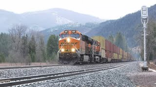 (4K)  Grain Train and a 2x3 Mega Q Train at West Ripley