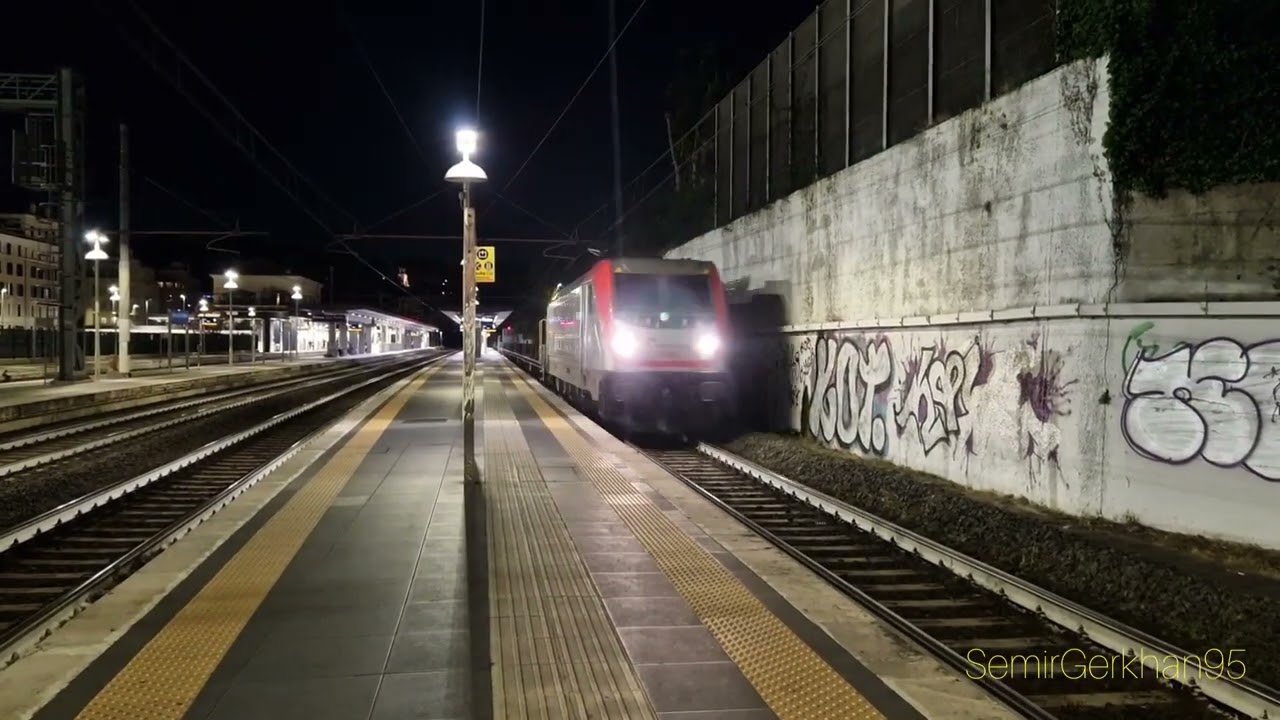 Treno per TRASPORTO ROTAIE in transito a Roma S. Pietro