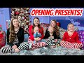 CHRISTMAS MORNING SPECIAL 2021! OPENING PRESENTS! WHAT I GOT FOR CHRISTMAS