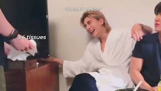 We Finally Got To See Minho Stuffing Hyunjins Mouth With Tissues