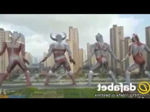 Video ULTRAMAN joget Oles Turun Naik di Bandara malaysia bikin ngakak