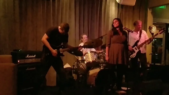 Stephanie Draper sings "I Will Survive"!