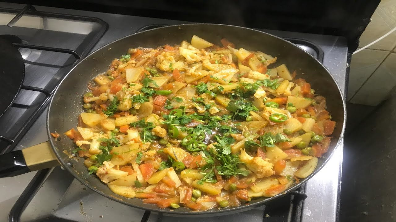 How to make your kids eat vegetables,Mix Vegetables Recipe (Urdu/Hindi