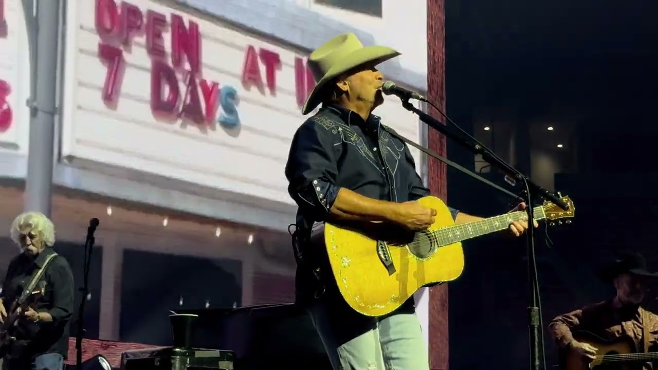 Where I Come From - Alan Jackson's Last Call Tour - Fayetteville, Arkansas