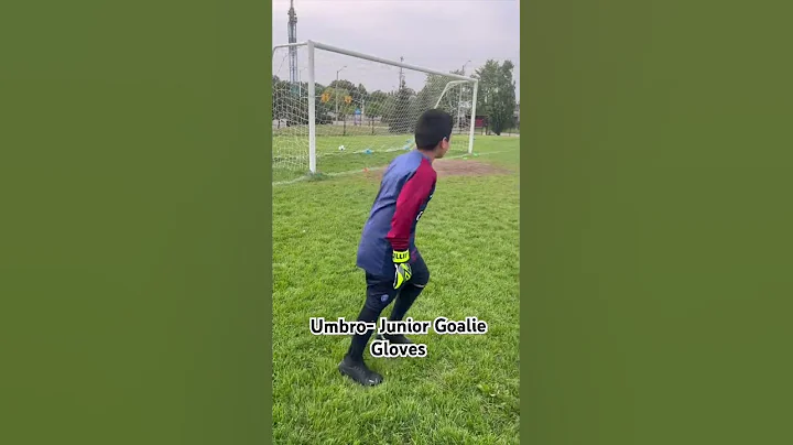 Review for  Umbro junior Goalie Gloves…..🧤🥅 #kidsvideo #reviews #umbro #goalielife