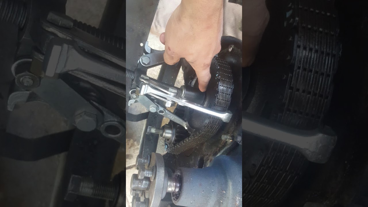 How to remove camshaft pulley on a flathead using a pulley puller