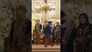 KH.Achmad Chalwani Nawawi Al-Qodiri As-Shomadani,Ngerawuhi Hajatan Bapak Presiden Joko widodo#shorts