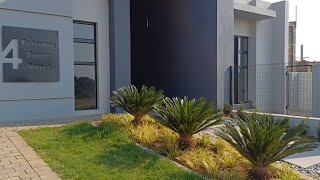 Touring a BEAUTIFUL Home in South Africa 🇿🇦 😍 🏡 (#2)