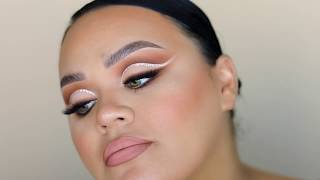 Matte Cut Crease with Glitter Liner Makeup Tutorial