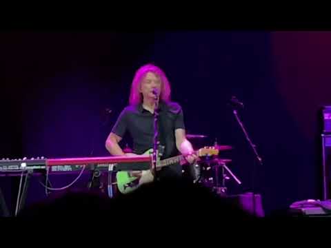 Houses In Motion: Talking Heads. Jerry Harrison & Adrian Belew 9-29-22 Remain In Light tour. LA CA