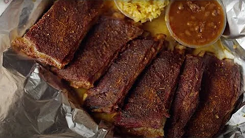 Memphis-style BBQ ribs at Charlie Vergos' Rendezvous
