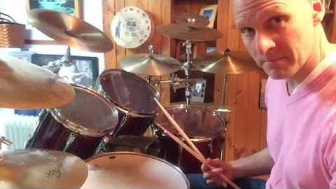 Drumming metric modulation in 4/4