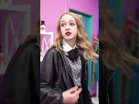 Мой Последний День Рождения! Богатая Красотка Школы Исчезла!
