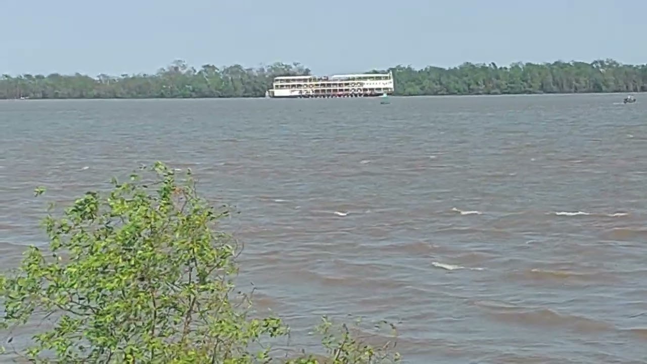 Tàu khủng quốc tế