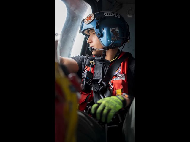 See A Coast Guard Team Save Two Texans Amid Floods