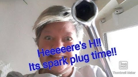 Changing spark plugs on VW Aircooled Beetle!!