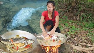 Amazing Fishing skill to catch Big fish with egg and cooking Soup for lunch in the forest