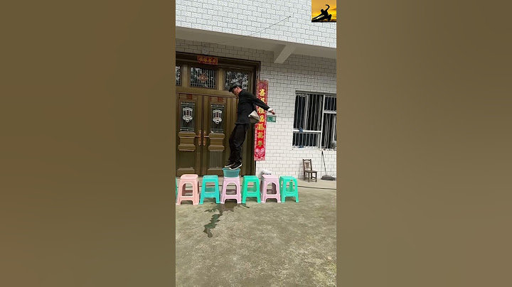 中国功夫登峰造极，天下无敌！轻功高手蜻蜓点水，跳跃极限挑战，体育生展现中国功夫威力。中国功夫，唯我独尊！#中国功夫#天下第一#正能量#民间高手#跑酷#体育生中国功夫登峰造极，天下无敌！轻功高手蜻蜓点