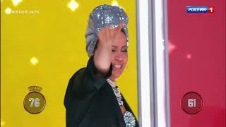 Татьяна Хербина.Рюмка водки на столе.