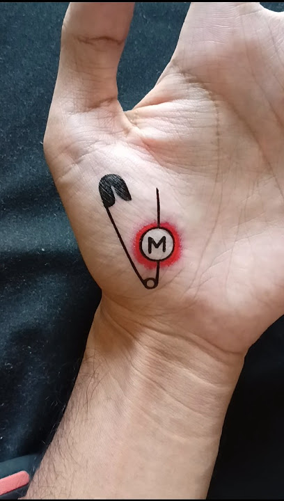 Letter M ⭕ || DIY tattoo pen 🖐️ #shorts #youtubeshorts #art #tattoo #artist