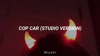 Video thumbnail of "Mitski - Cop Car (studio version) [Letra en Español]"