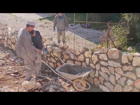 Video: Koliko debeo mora biti kameni zid?