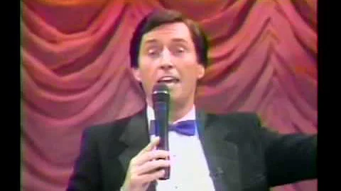 Miss Canada 1989, Jim Perry sings to finalists