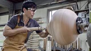 Как старый корейский мастер токарного дела вырезает из бревна красивый горшок