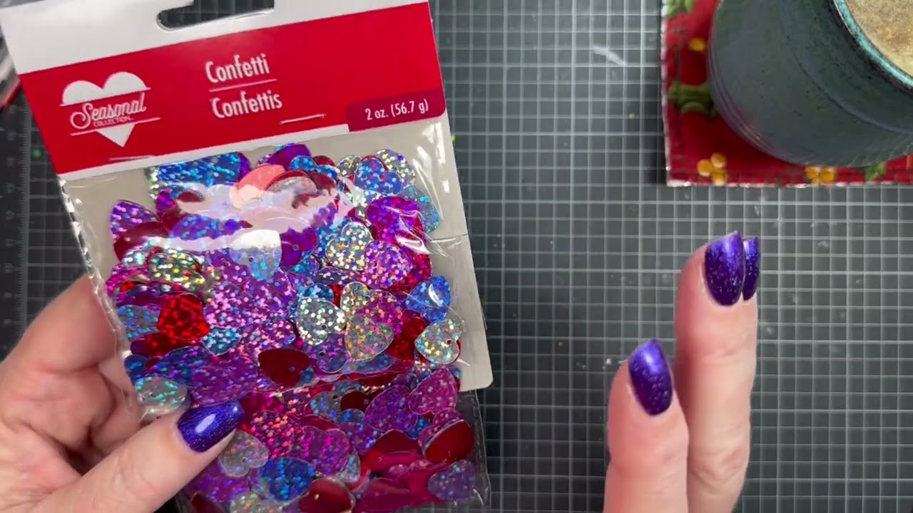 Небольшая подборка поделок и крошечная картинка пчелки, нарисованная акварелью!