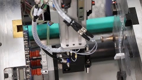 Automated Injection Molding   End of Arm Robotics