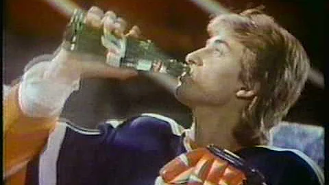 '7 Up'  [03] Wayne & Keith Gretzky - TV commercial...